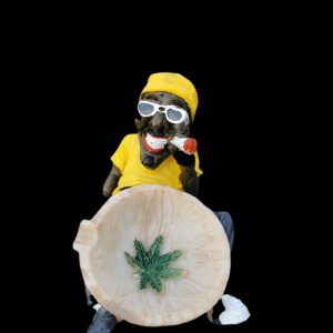 funny-man-resin-ashtray-3