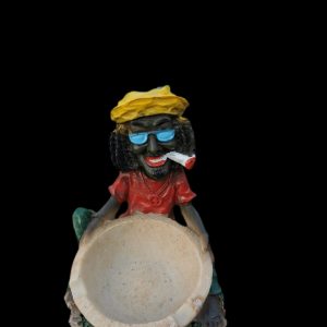 funny-man-resin-ashtray-6